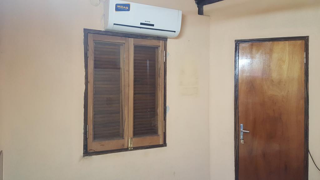 Habitacion En Casa Zona Asuncion Bagian luar foto